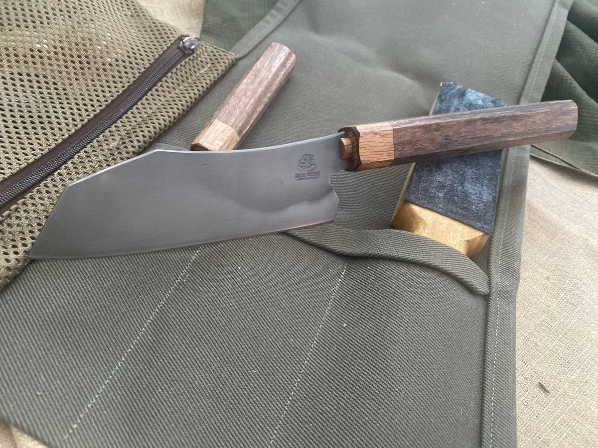 Santoku and petty knife set (Tanga Tanga￼and oak)
