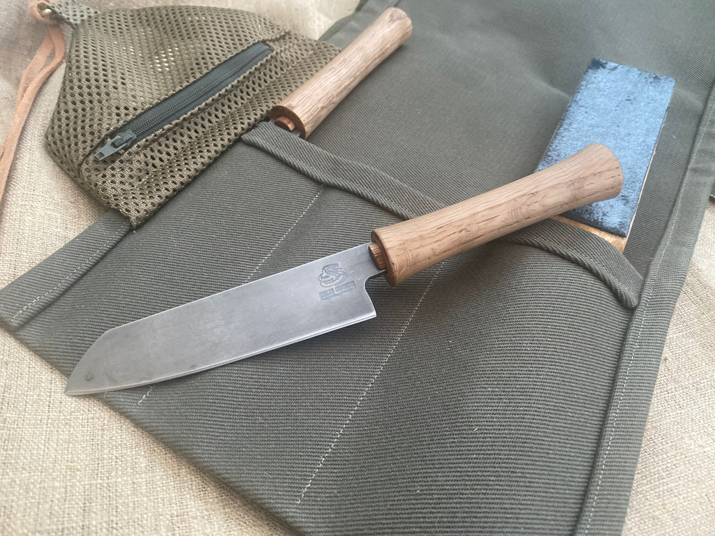 Santoku and petty knife set (oak) ￼